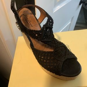 Black Lucky Brand wedges